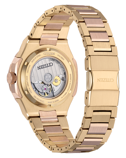 Series8 880 GMT Gold-Tone Dial Stainless Steel Bracelet Series8 880 GMT Gold-Tone Dial Stainless Steel Bracelet